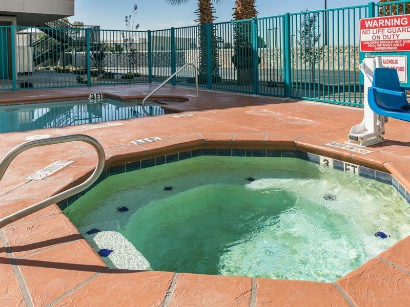 מלון Ramada By Wyndham אל פאסו מראה חיצוני תמונה