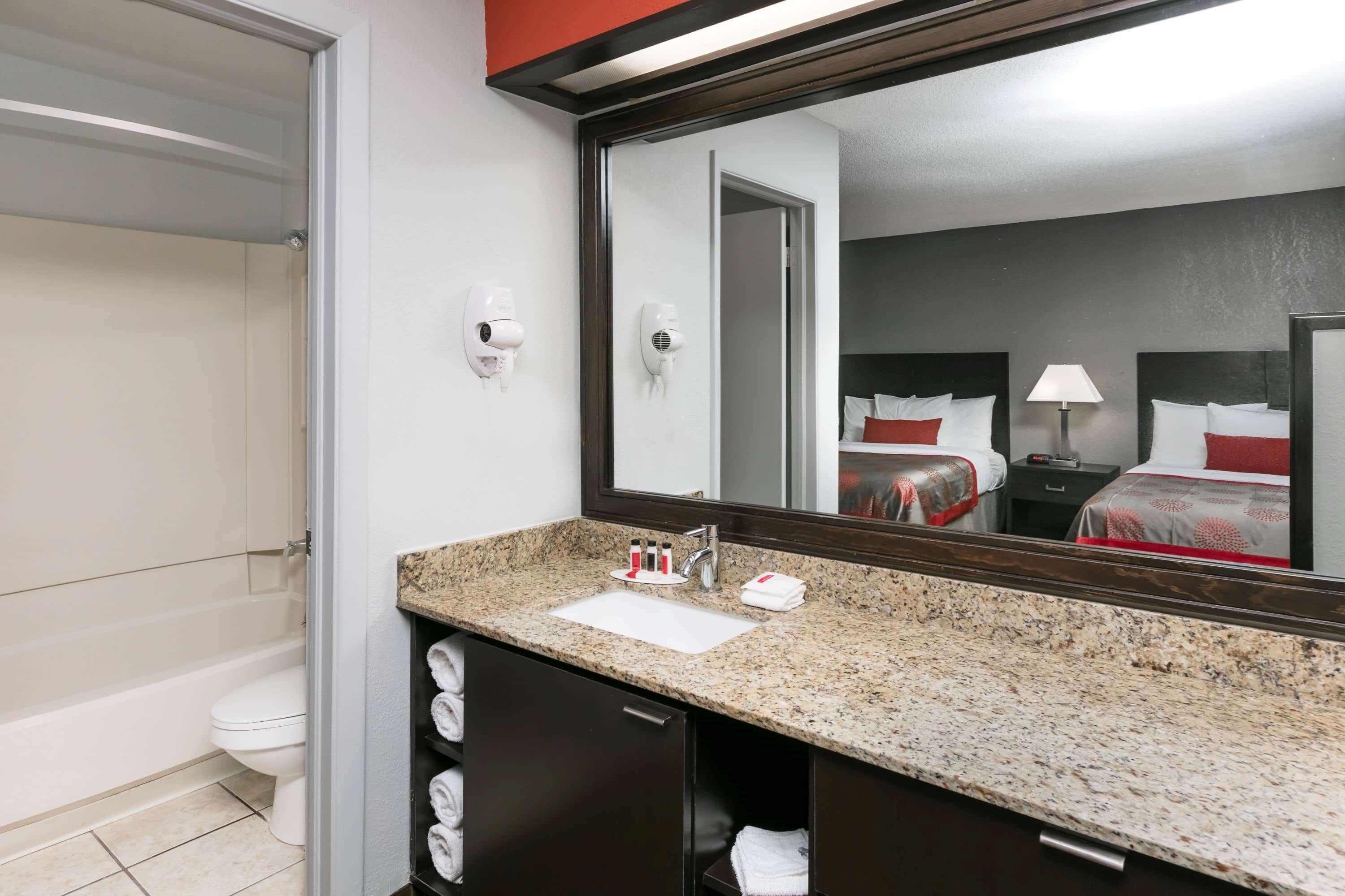 מלון Ramada By Wyndham אל פאסו מראה חיצוני תמונה